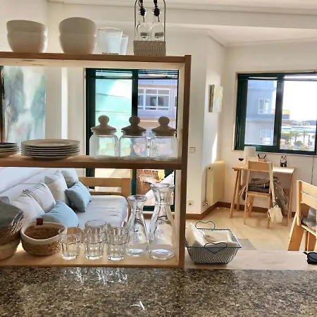 Apartamento En 1º Linea De La Playa De Samil فيجو