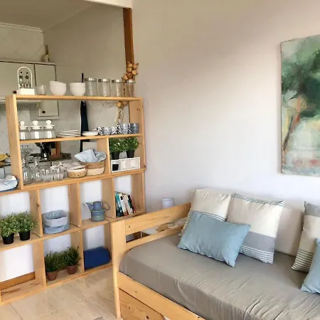 Apartamento En 1º Linea De La Playa De Samil شقة